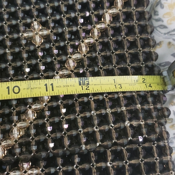 A evening bag - Picture 4 of 8